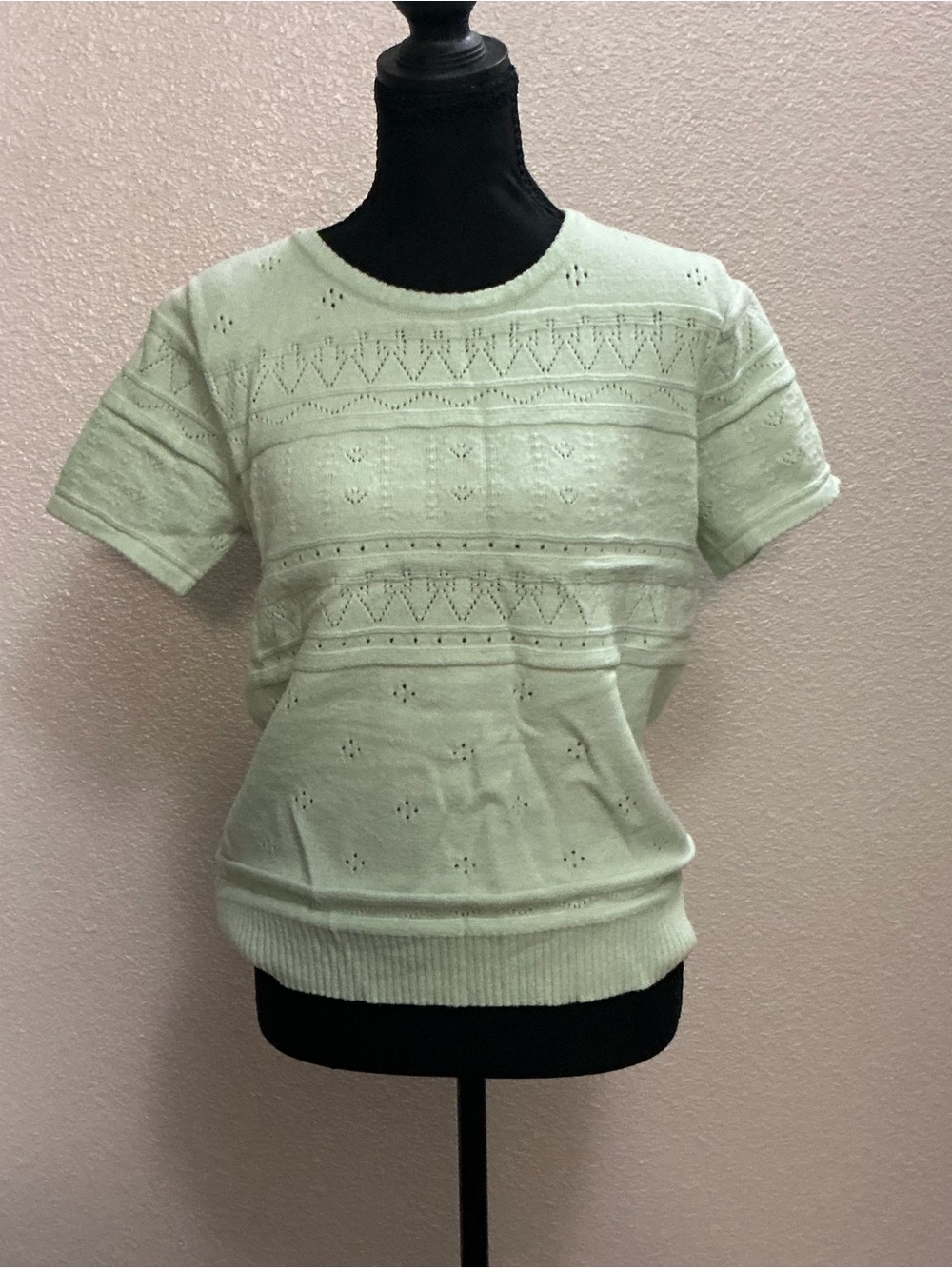 Light Mint Short-Sleeve Knit Sweater